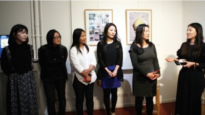 세월호 참사 3주기 추모 파리 전시, ‘긴 여정 작은 위로’(2017년)