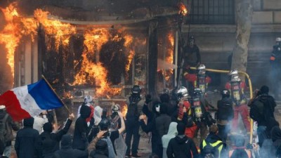 고물가 항의 시위에 수십만 명...파리·지방 곳곳서 충돌과 약탈